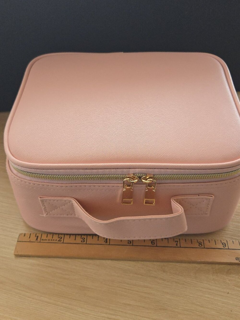 Beauty Case Pink w/ light up mirror